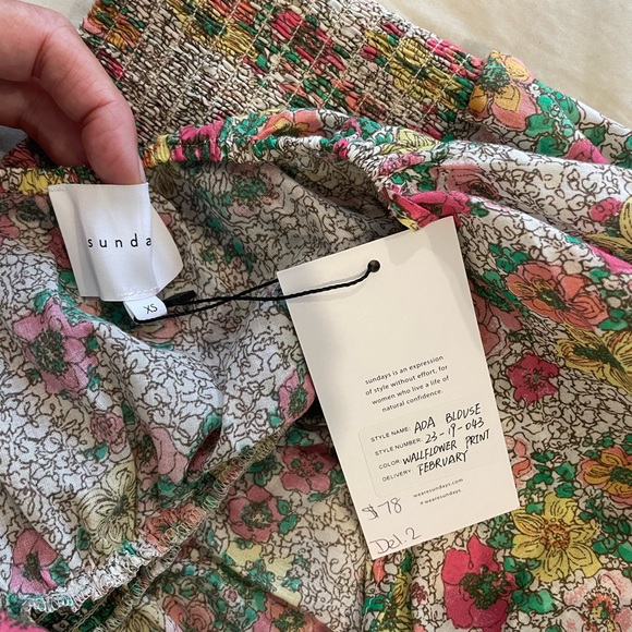 Sundays top - Picture 3 of 3